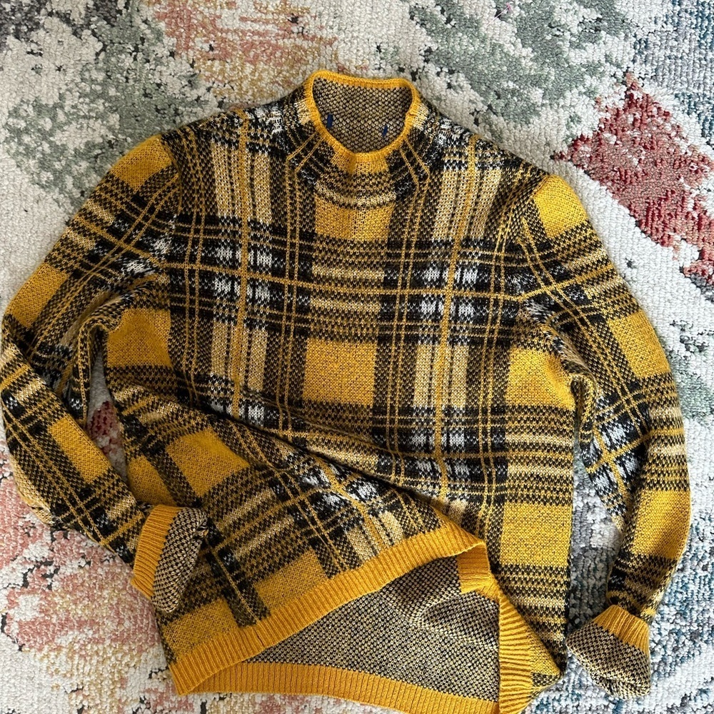 Women's Apt. 9 + Cara Santana Plaid Sweater Size Medium Cozy Soft - Picture 7 of 16